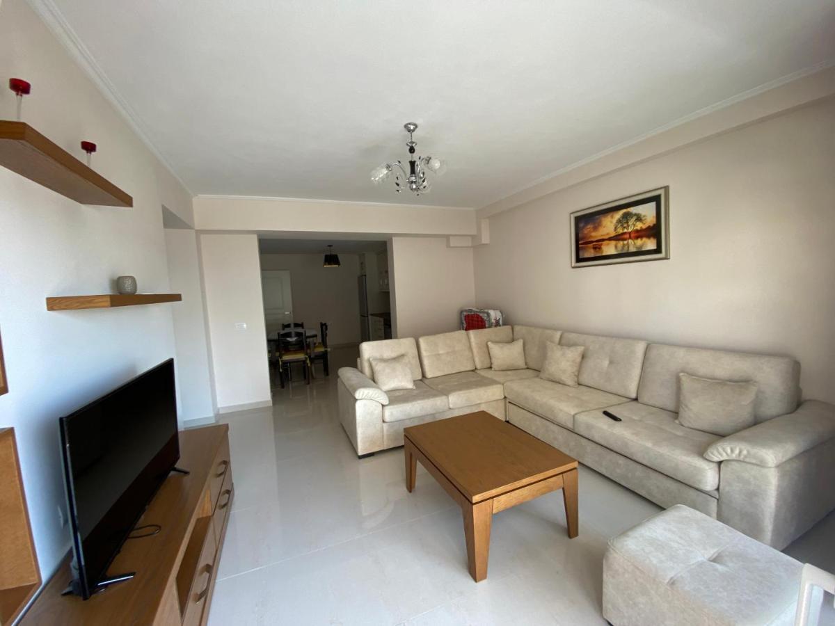 סרנדה Ersid Apartaments In The Centre מראה חיצוני תמונה